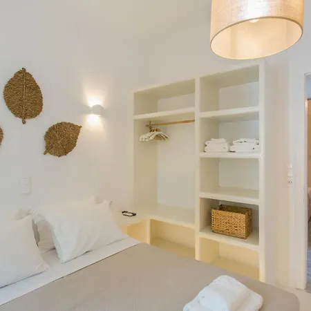 Satsi's Premium Seascape-2 Min From The Beach&town *