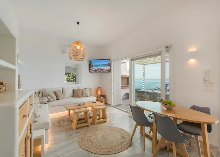 Апартаменты Satsi's Premium Seascape-2 Min From The Beach&town