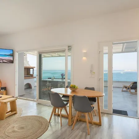 アパート Satsi's Premium Seascape-2 Min From The Beach&town パロス島