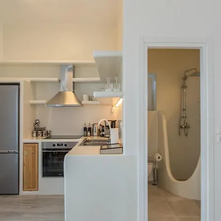 Satsi's Premium Seascape-2 Min From The Beach&town Apartment