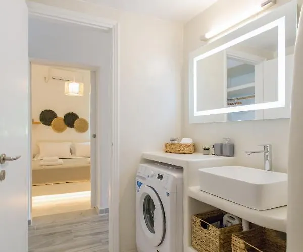 Satsi's Premium Seascape-2 Min From The Beach&town